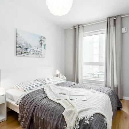 Market Square Flats Renyk View Guest house