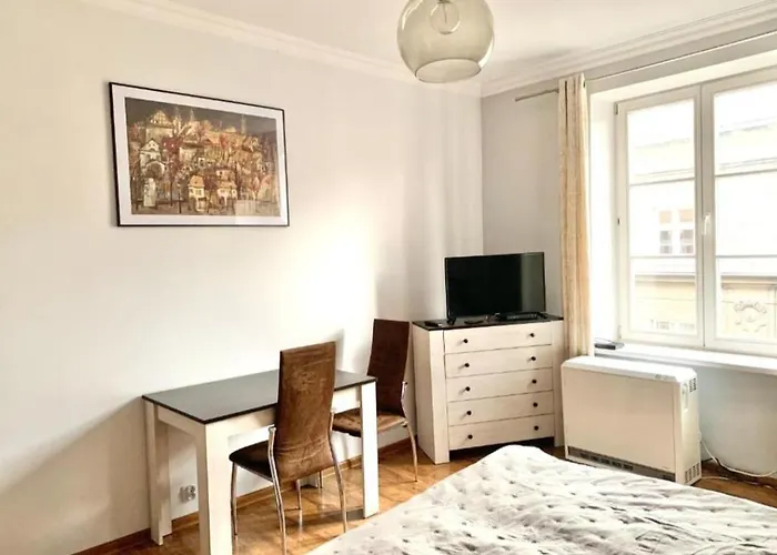 Market Square Flats Renyk View